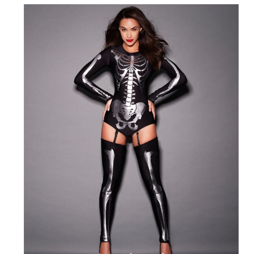 Sexy skeleton costume!